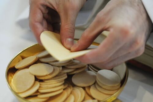 Hostien / Daniel Furxer, FURXER DANIEL HostienGottesdienst Eucharistie